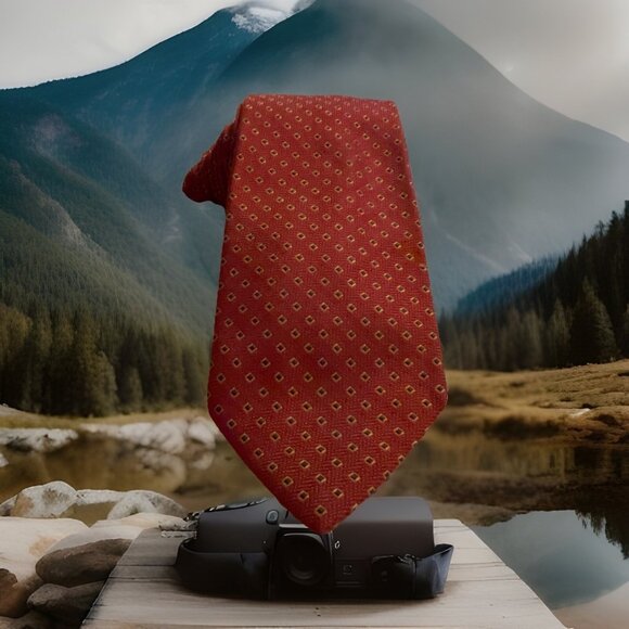 Altea MILANO 100 % Silk Necktie Hand Made In ITALY Red, Gold,‎ Black Geometric - Picture 2 of 6